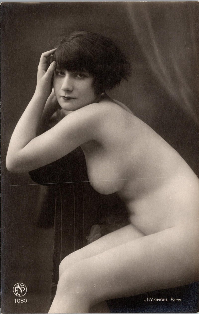 French retro naked