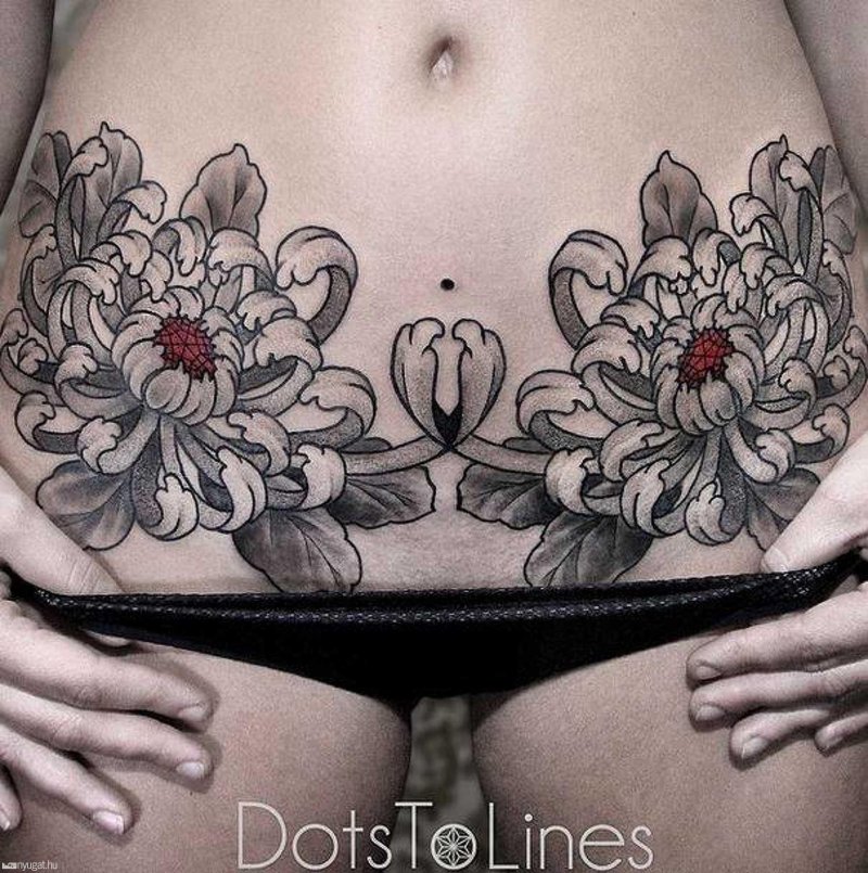 Tattoos on the abdomen for girls