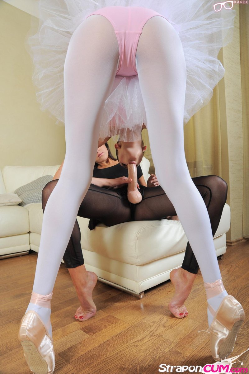 Lesbian ballerinas