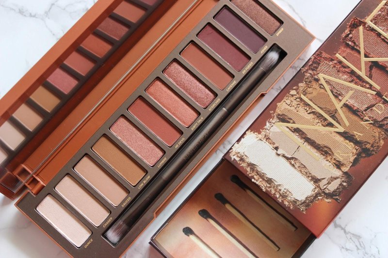 Palette Feature Eyes Urban Decay Naked Heat