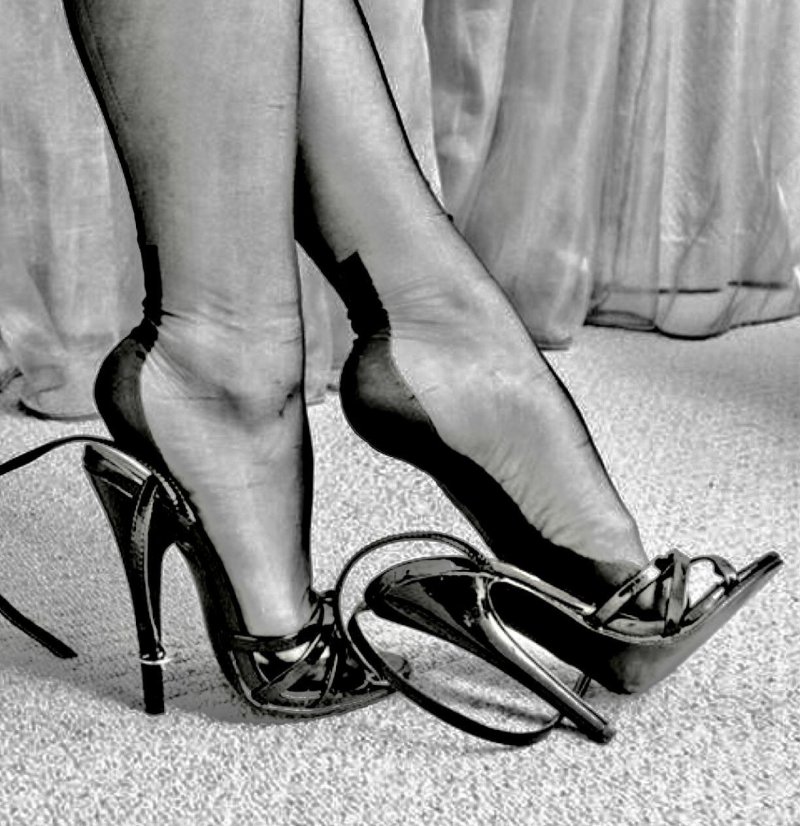 Heels shoes