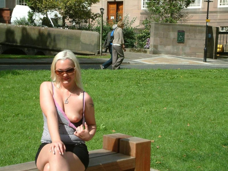 Blonde flasher