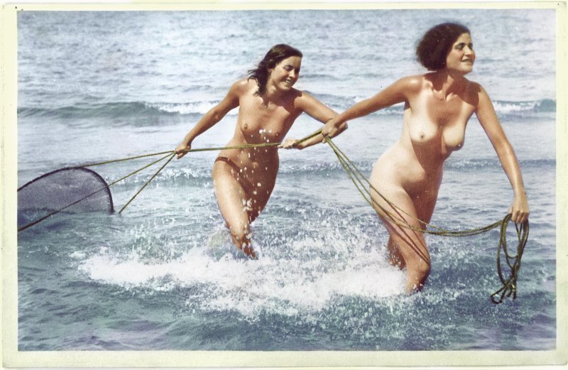 Retro nudists