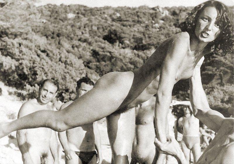 Retro nudists