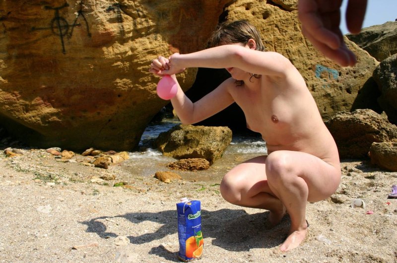 Holozopik on the beach