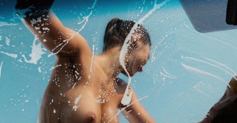 Silkography on the glass of car