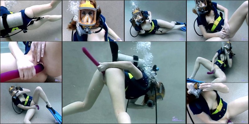 Diving Skuba Gerls