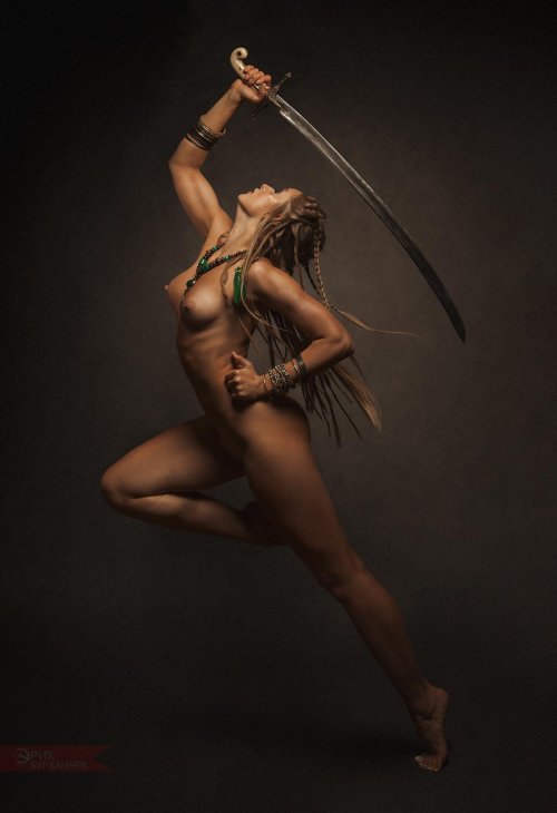 Amazon nude