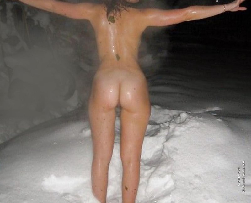 Bathing in the snow