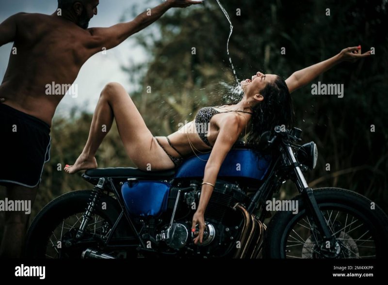 Moto Girl
