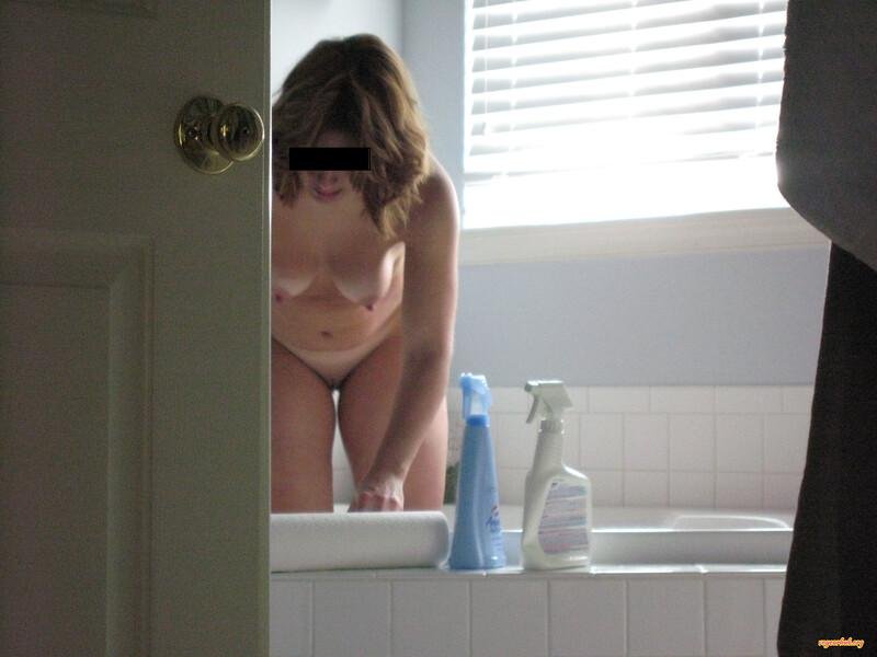 Spies on porn