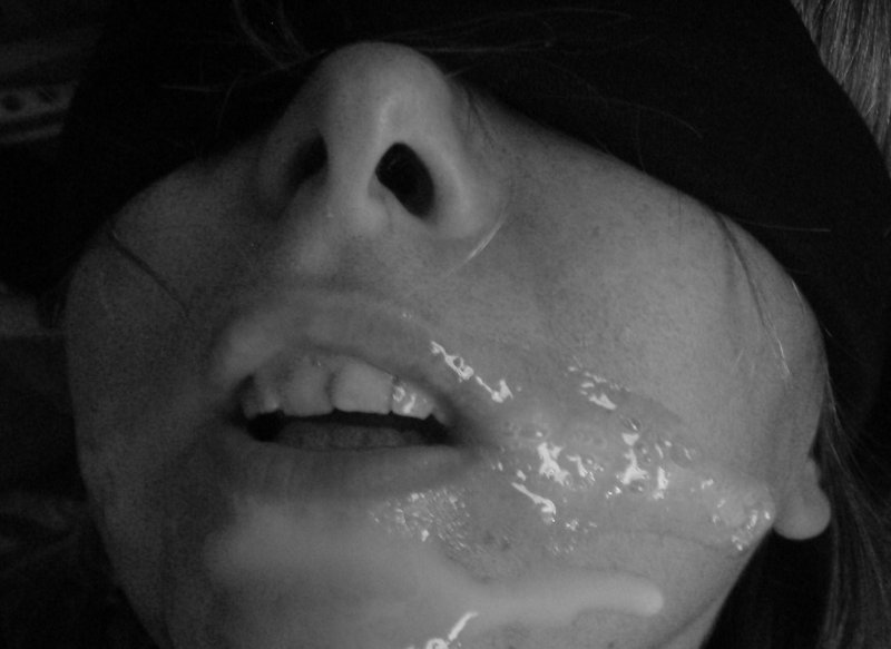 Thick cumshots on the lips