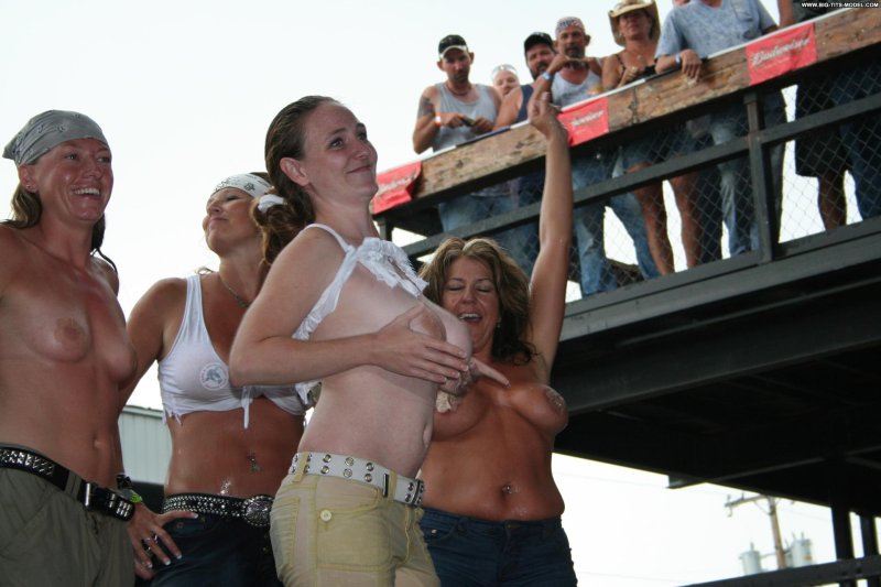 Wet T -shirts Competition