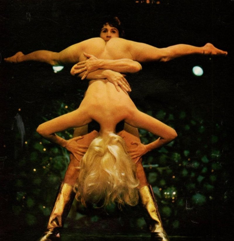 Circus du Soly Acrobata