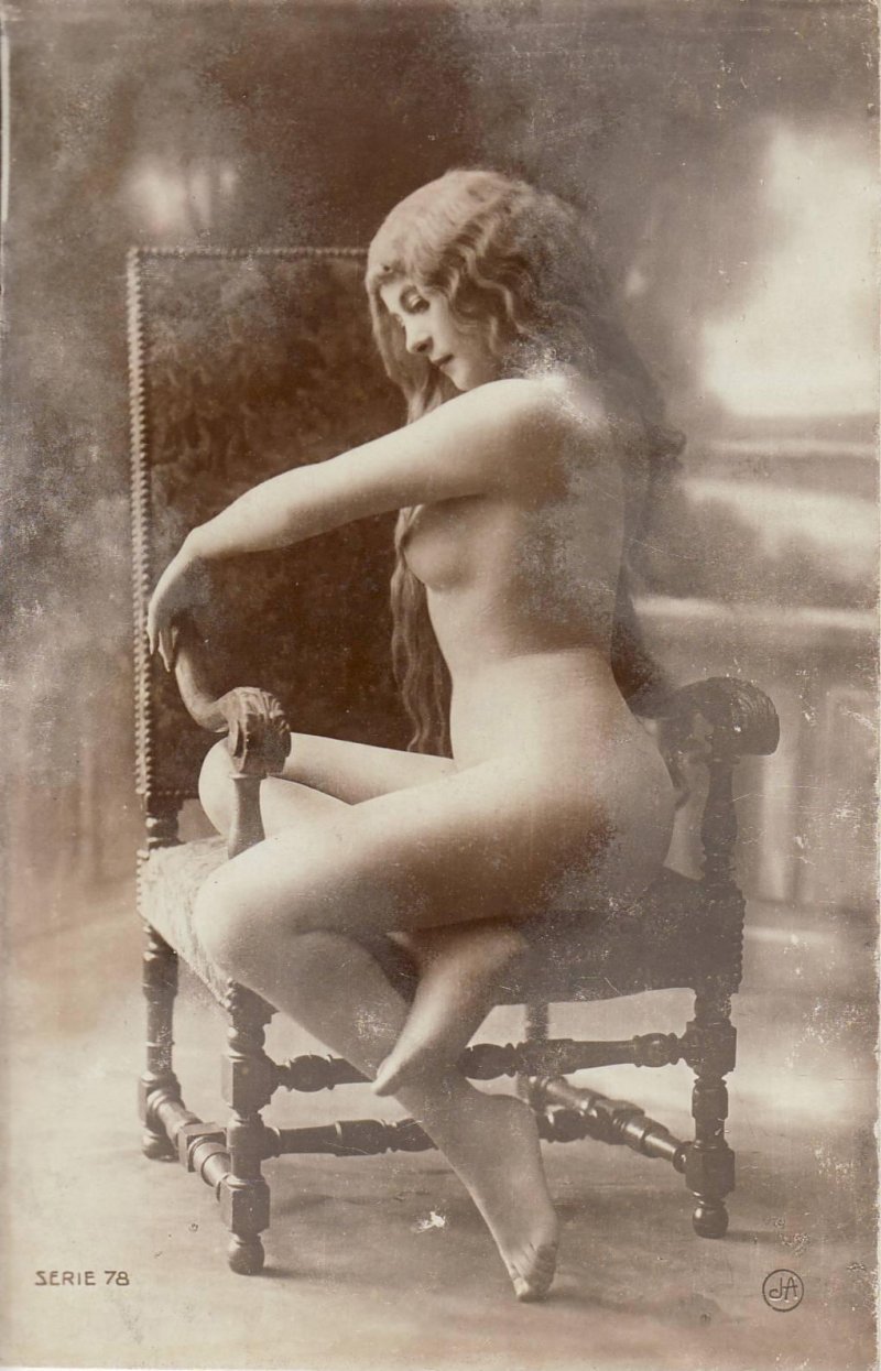 Naked women of past centuries