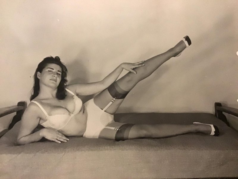 Retro mature
