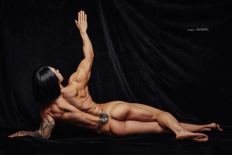 Goly Girl Bodybuilding