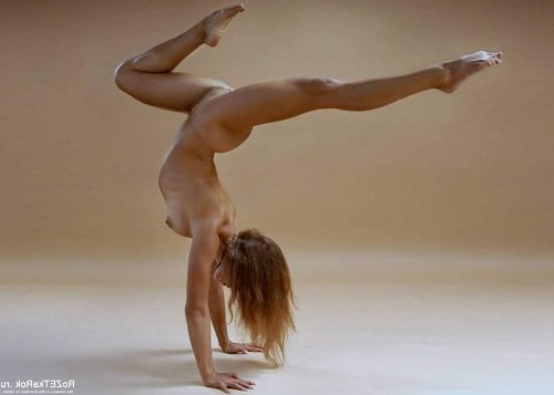 Pose gymnast