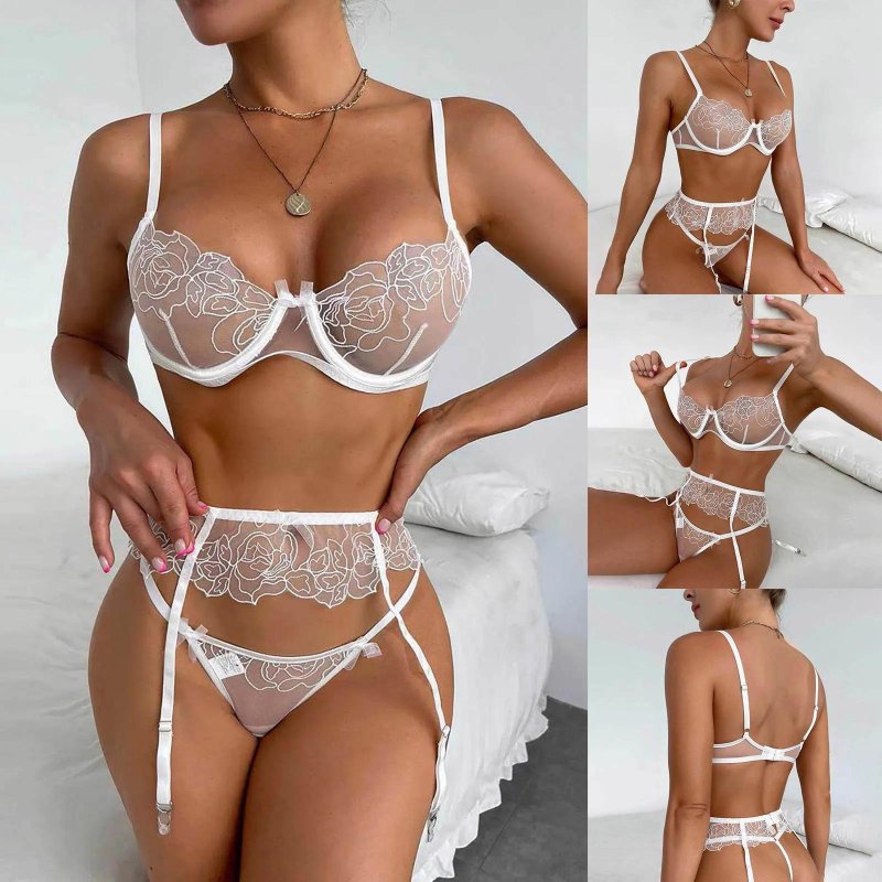 Lace underwear set