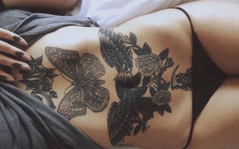 Tattoo on the stomach for girls