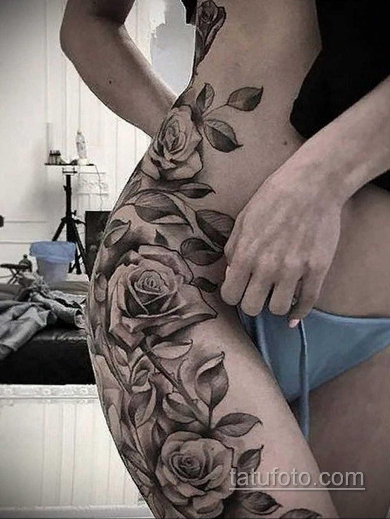 Tattoo for girls on the hip