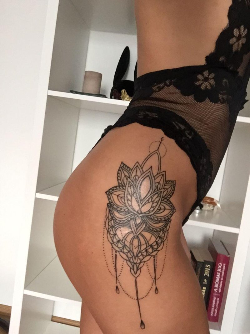 Beautiful tattoo for girls on the hip