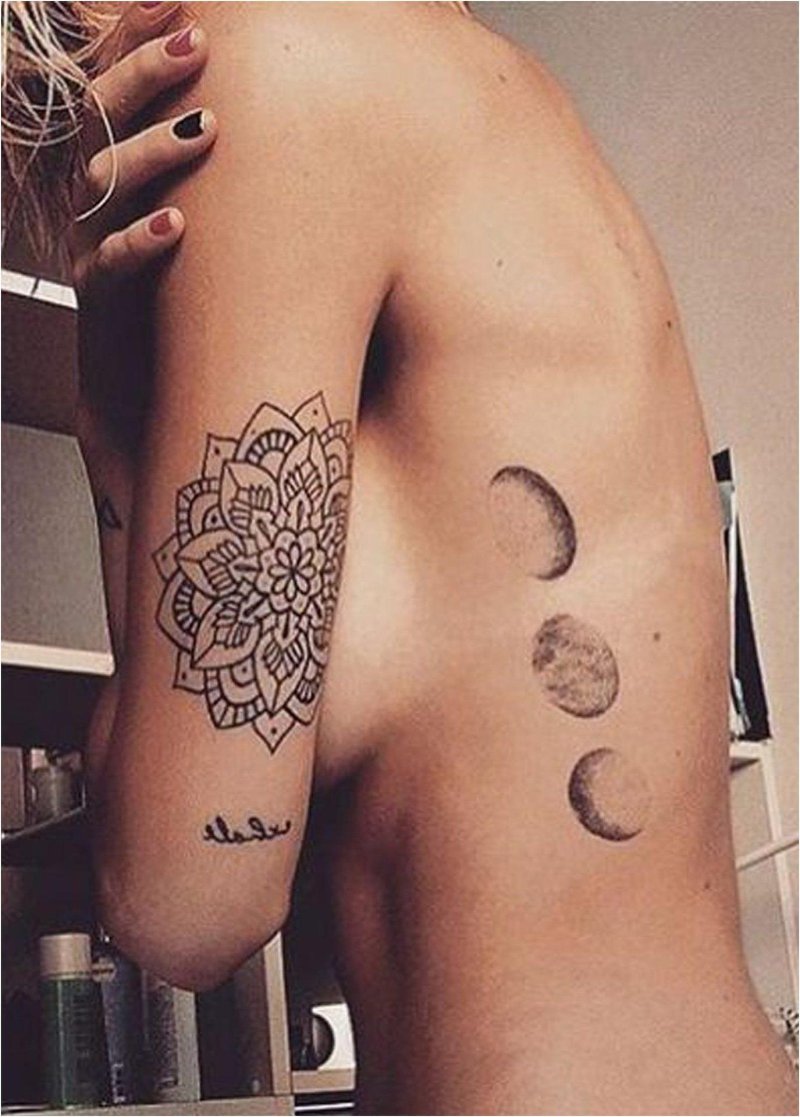 Tattoo phase of the moon