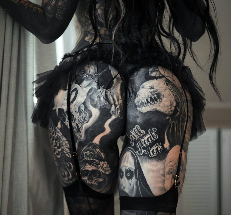 Tattoo woman