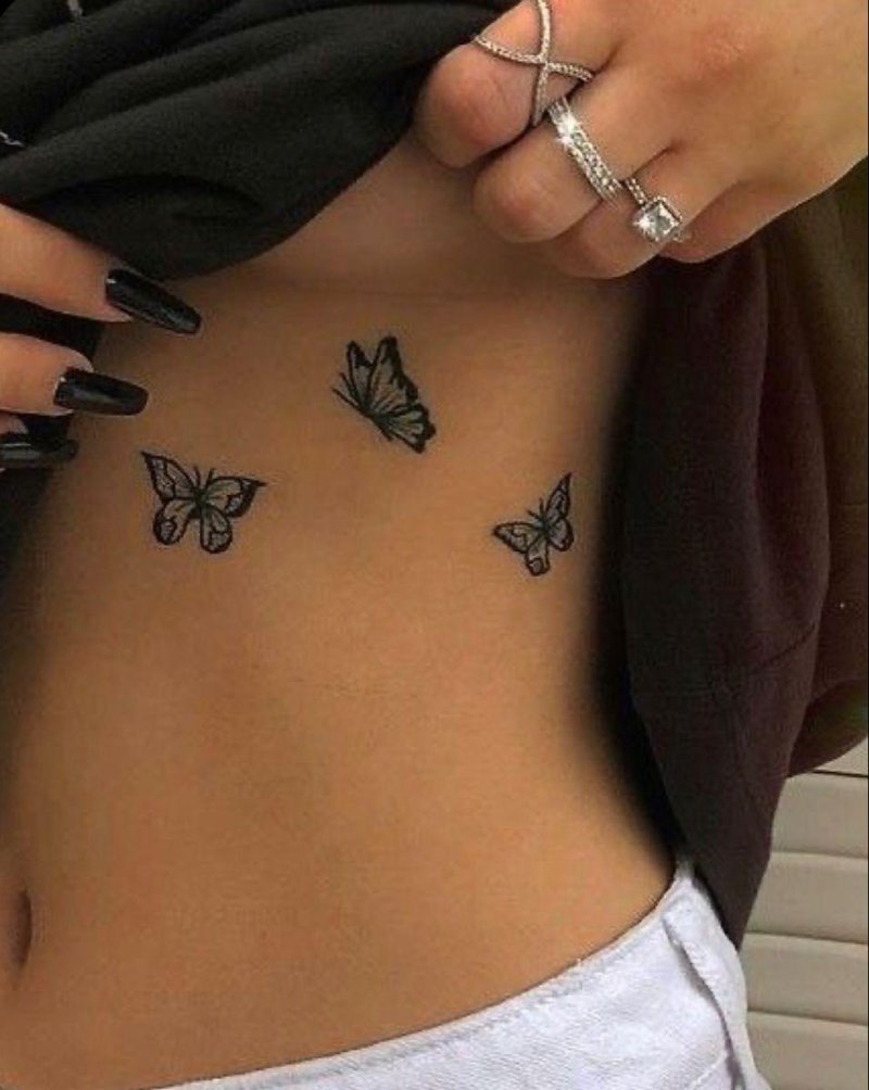 Tattoo on ribs for girls