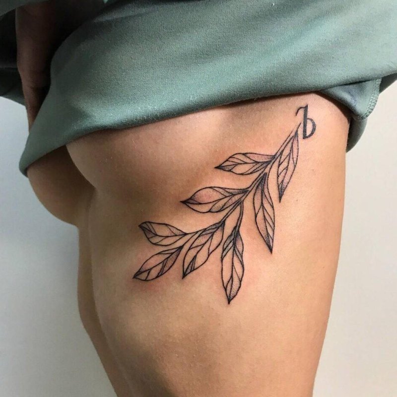 Tattoo for girls on the ribs