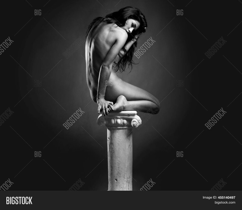 Nude girl