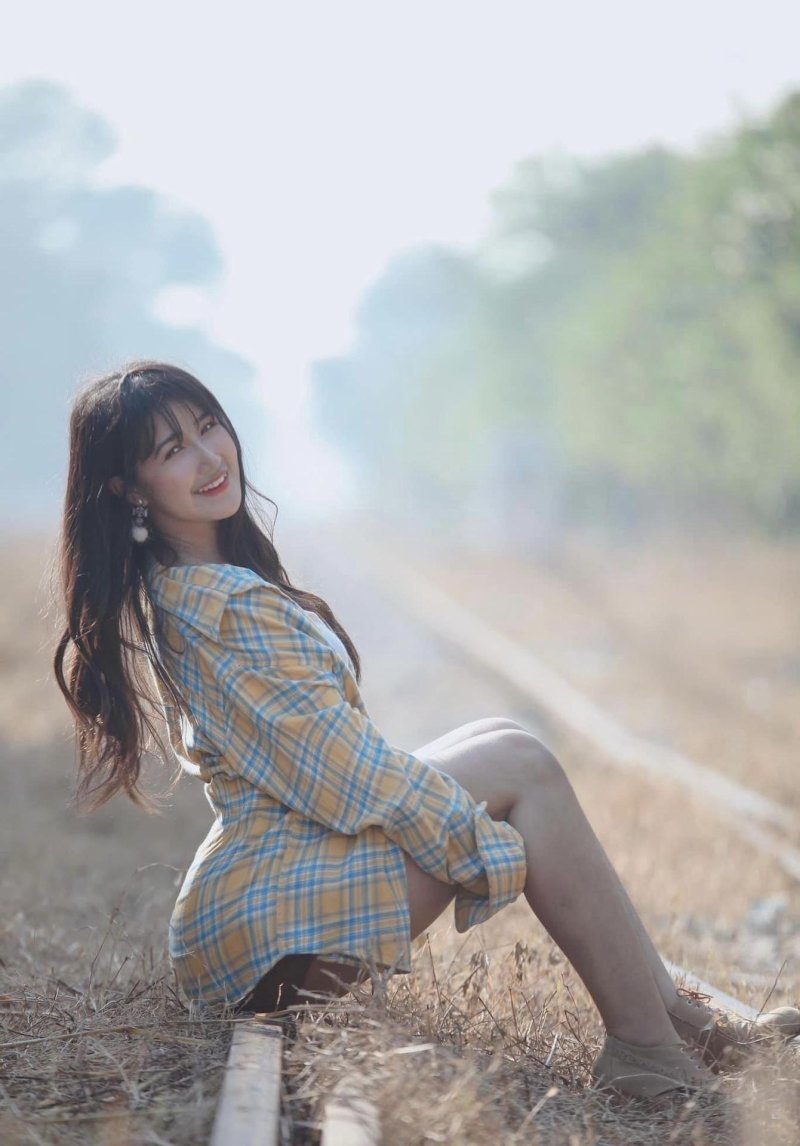 Cute Asian girls