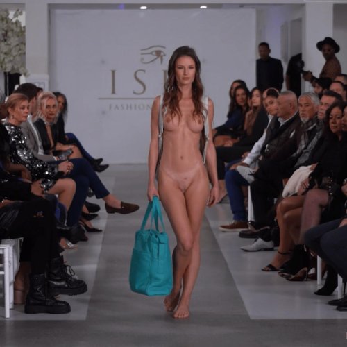 Naked shows