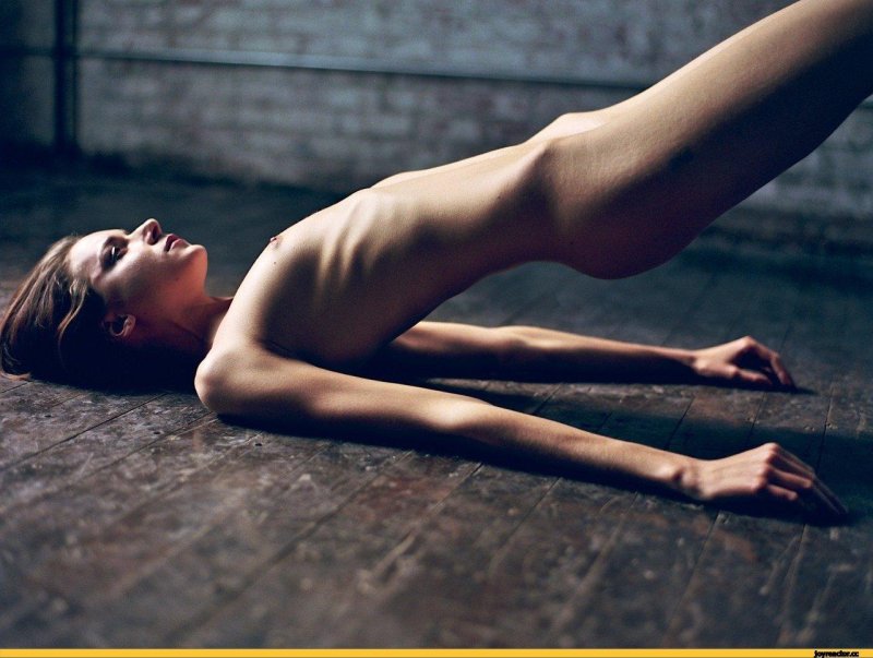 Naked thin girls