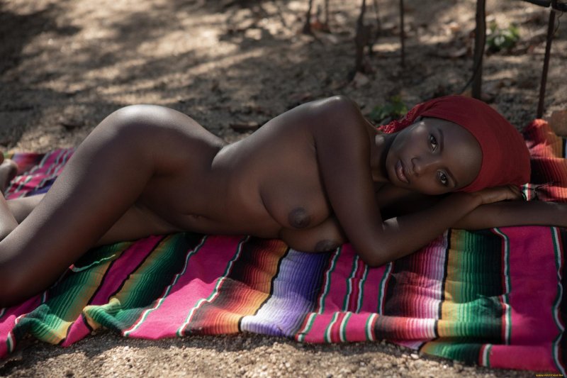 Naked African girls