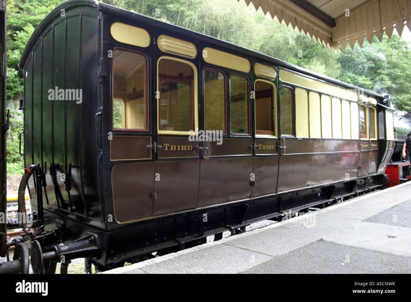 Ffestiniog railway coaches