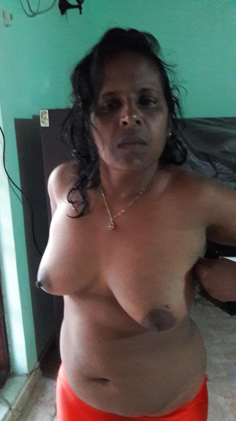 Aunty naked