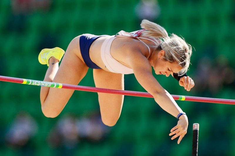 Jumping with the sixth girl