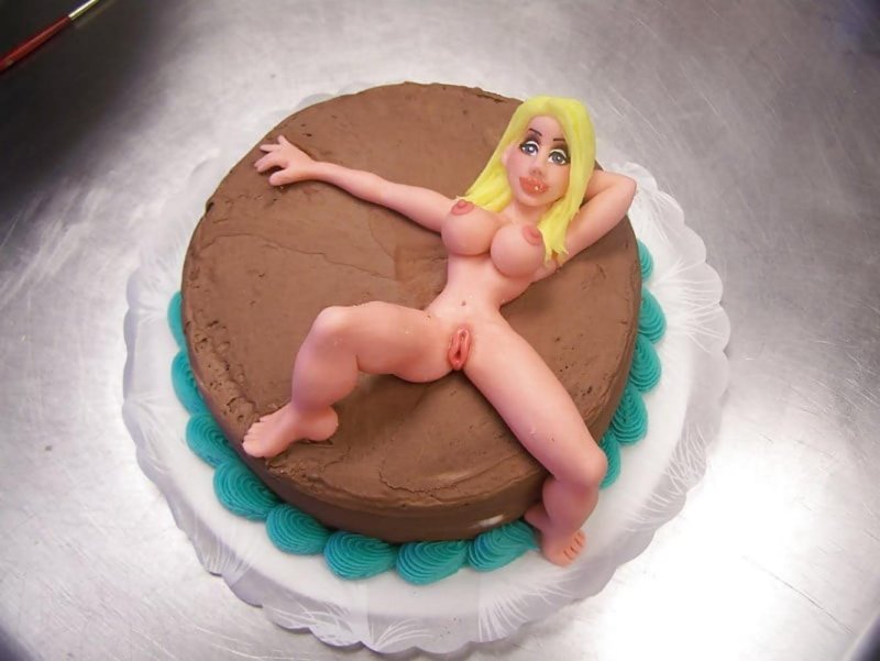 Unusual erotic cakes