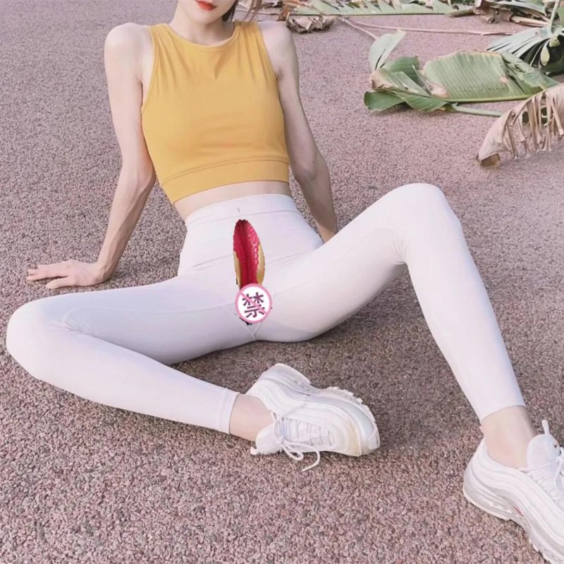 Leggings with open crotch