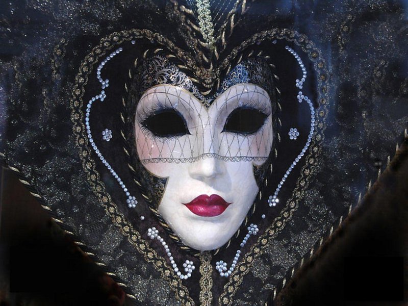Venetian mask of Baut