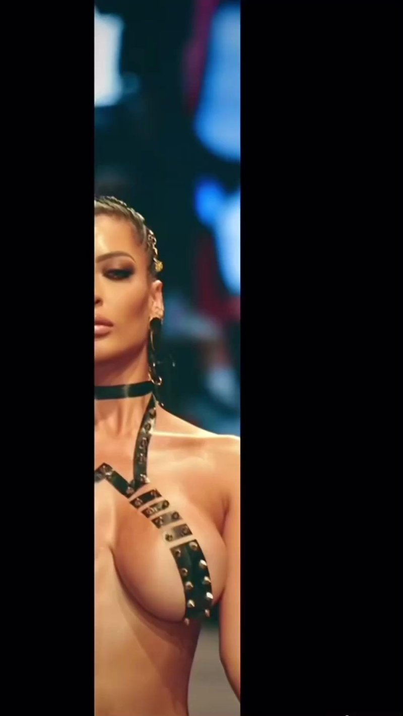 Erotic figure