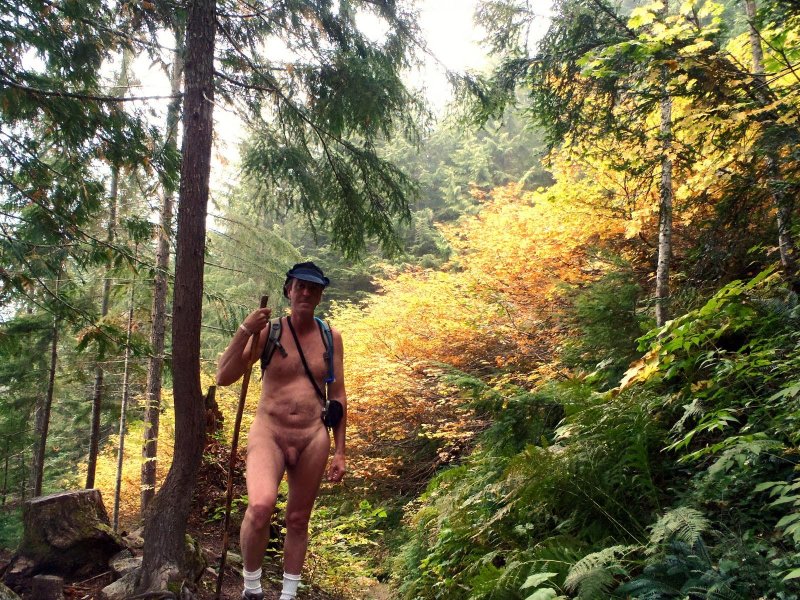 Hikeing amateur nude