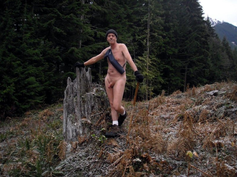 Hyking men naked