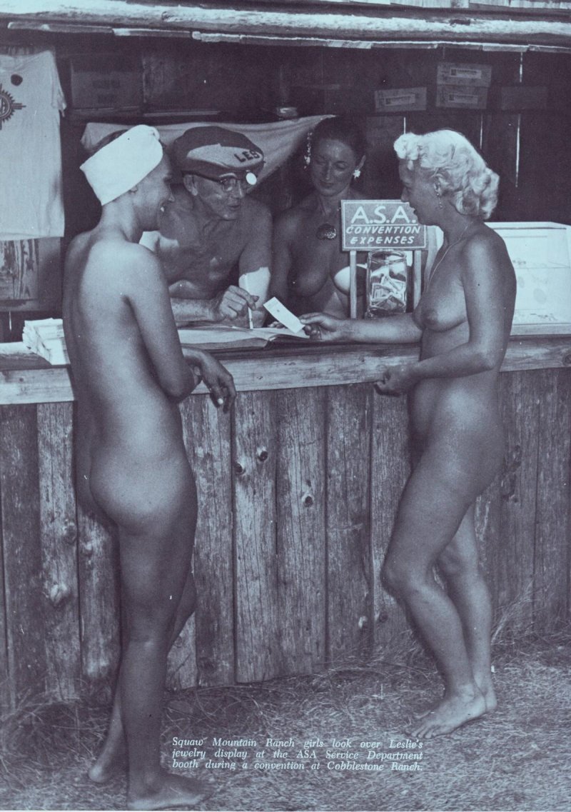 Retro nudists
