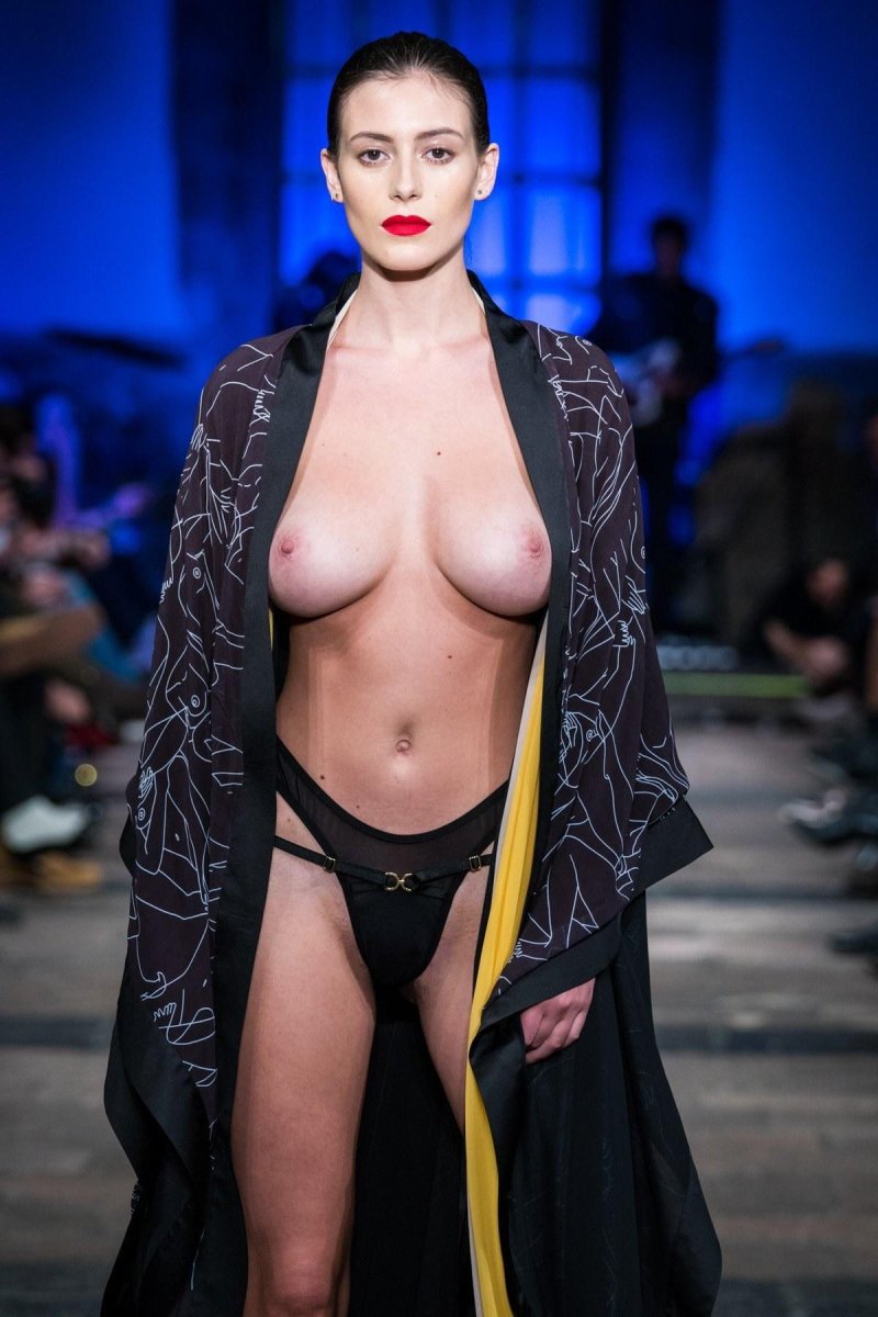 Fashion without underwear