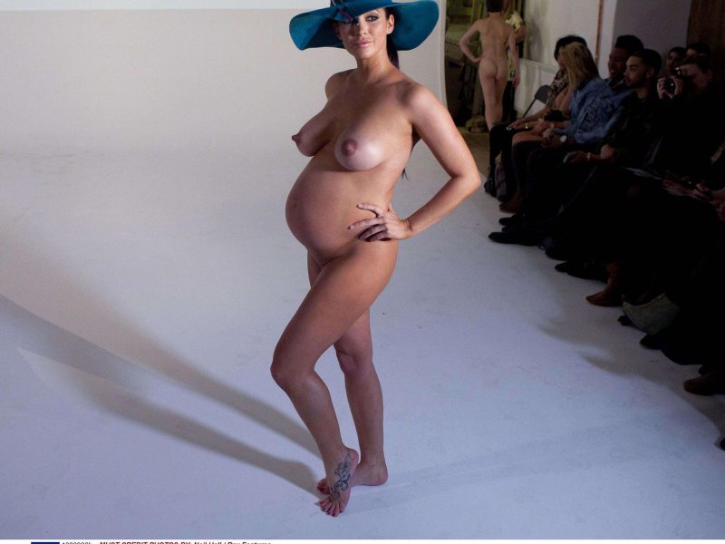 Sophia Cahill Naked pregnant