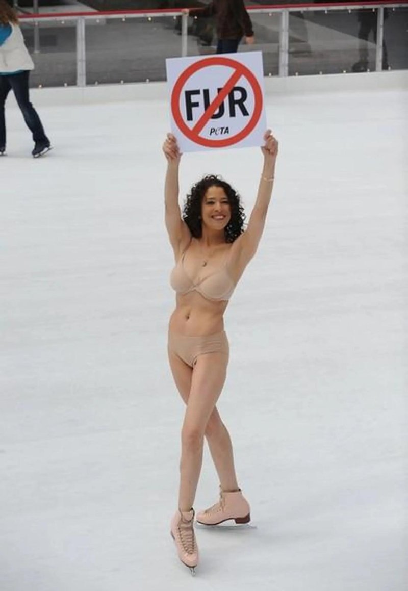 Naked Russian skaters