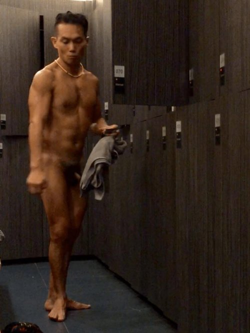 Jared Padaleki is naked