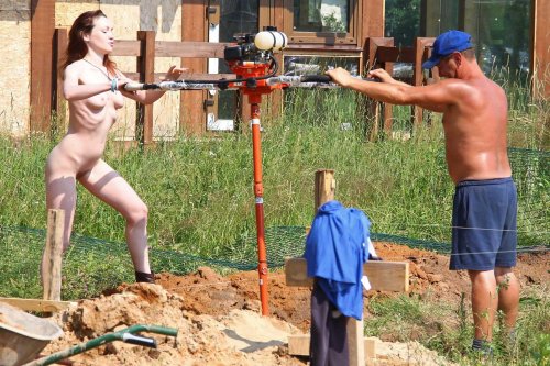Construction naked
